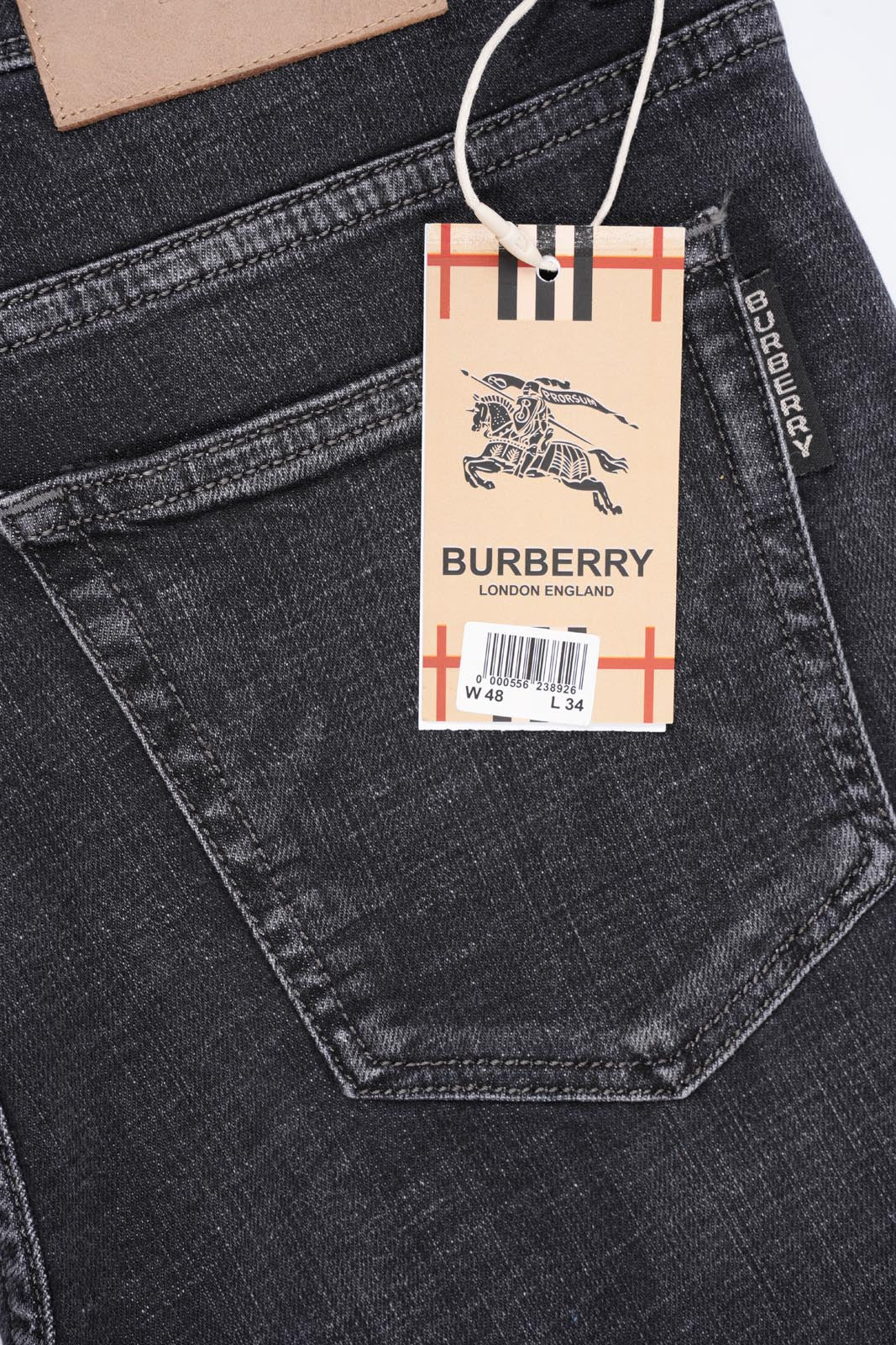 Jean Burberry Homme – 100% Coton – Coupe Normale – Gris Noir