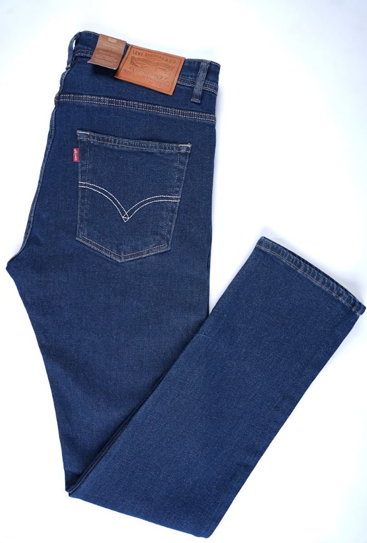 Jean Levi’s Bleu – Coupe Normale 100 % Coton.