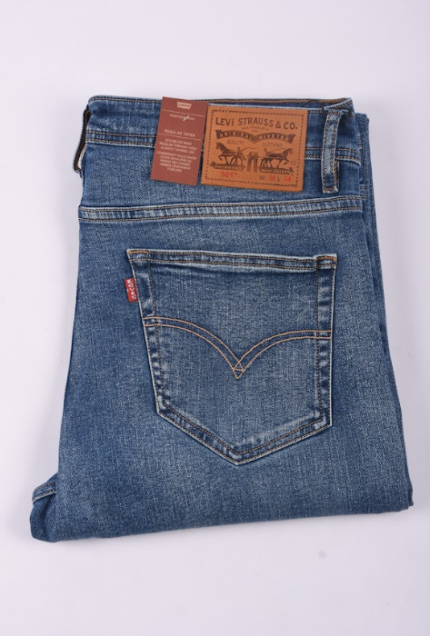 Jean Levi’s Bleu Délavé – Coupe Normale (100 % Coton)