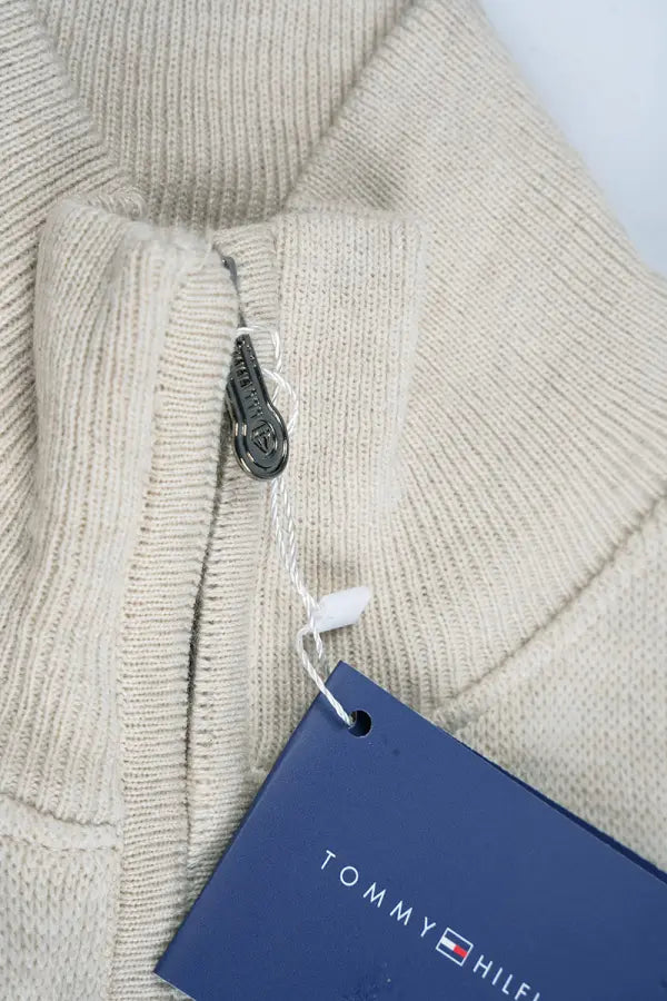 Pull Tommy Hilfiger crème – demi-fermeture zippée