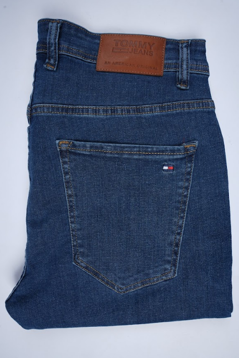 Jean Tommy Bleu – Coupe Normale, Pack Standard.